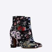 Boots Valentino